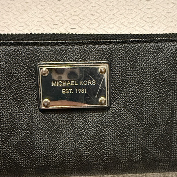 Michael Kors Textured Black Wallet - Picture 2 of 4